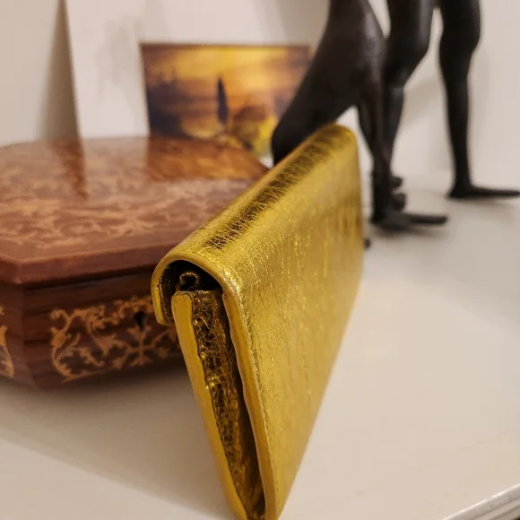 EUC Very Rare Balenciaga wallet with Unbranded Gold Chain.